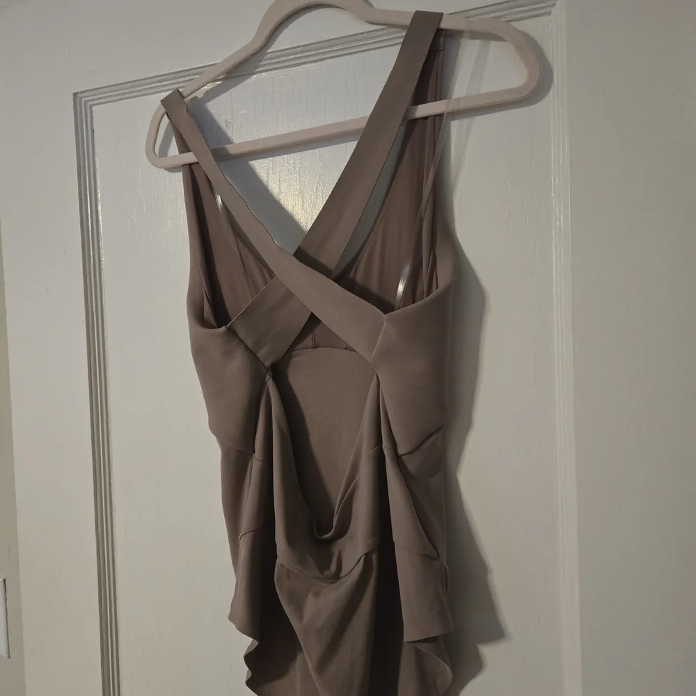 Elegant Women's Bodysuit - Picture 2 of 3